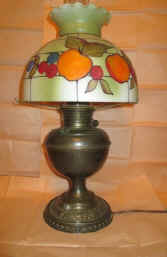oil lamp.JPG (21504 bytes)