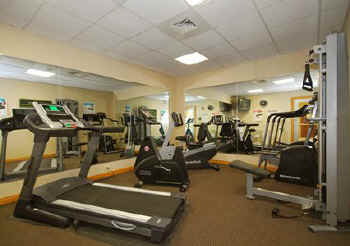 exercise room.JPG (35514 bytes)