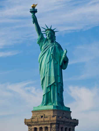 Statue-Of-Liberty-4.jpg (2064551 bytes)