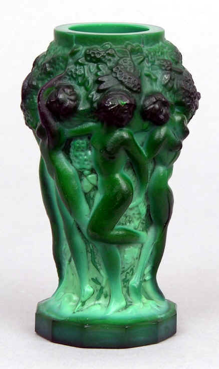 ingrid malachite vase.jpg (214201 bytes)