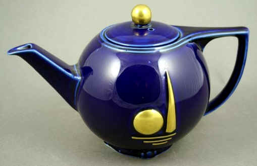blue teapot300.jpg (151020 bytes)